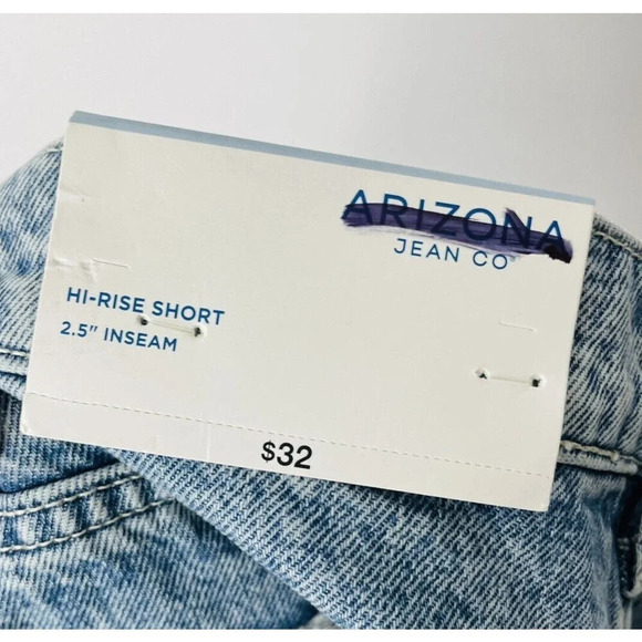 Arizona Jean Co Denim Shorts Blanket Patchwork Sz 19 Raw Hem Distressed NWT - Picture 10 of 15